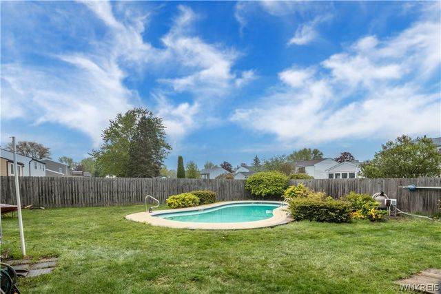 1367 Vanderbilt Avenue, North Tonawanda, NY 14120