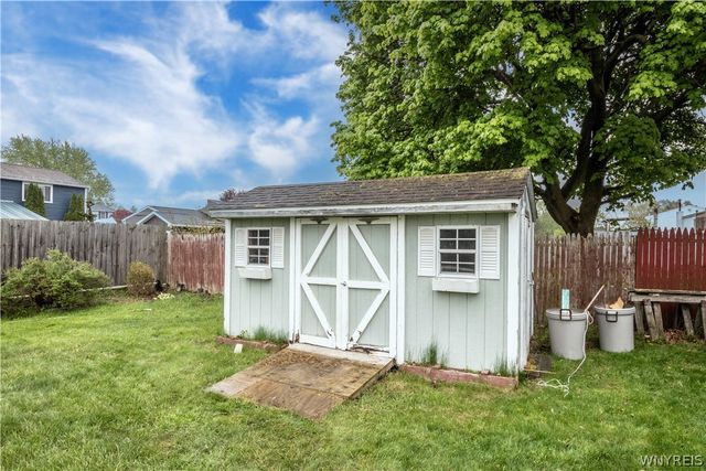 1367 Vanderbilt Avenue, North Tonawanda, NY 14120