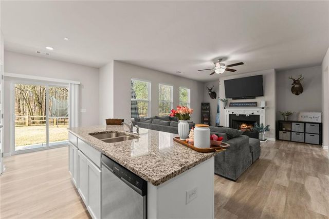 195 Cedar Drive, Pendergrass, GA 30567