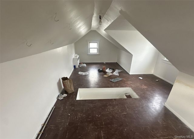 2922 Oceanside Road, Oceanside, NY 11572