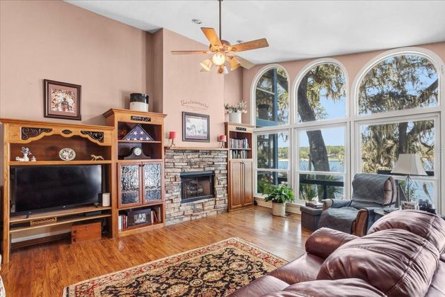 8386 AUSTIN ROAD, Melrose, FL 32666