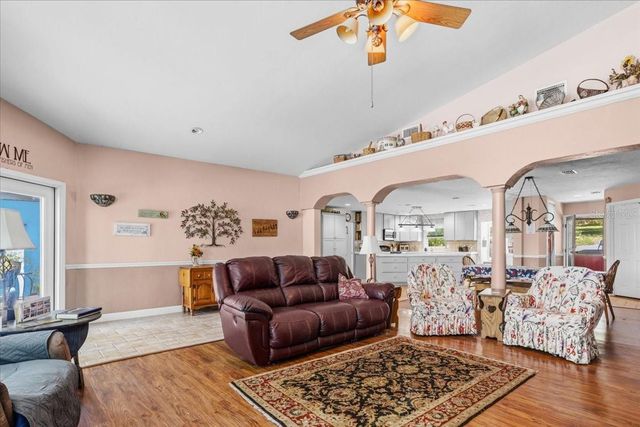 8386 AUSTIN ROAD, Melrose, FL 32666