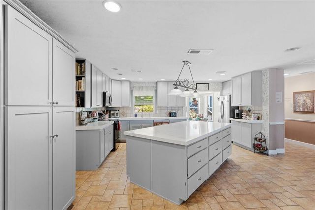 8386 AUSTIN ROAD, Melrose, FL 32666