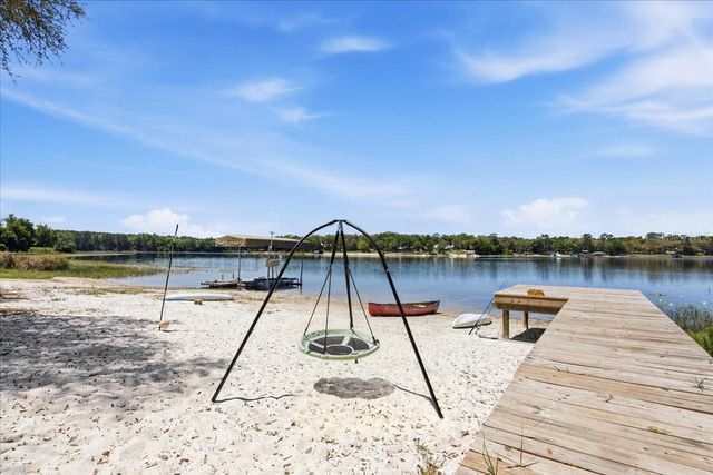 8386 AUSTIN ROAD, Melrose, FL 32666
