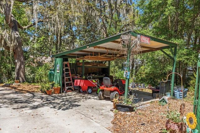 8386 AUSTIN ROAD, Melrose, FL 32666