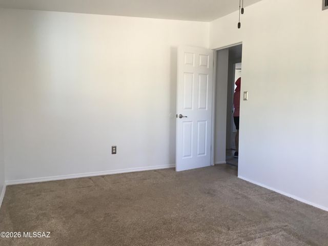 1301 N Painted Hills Road, Tucson, AZ 85745