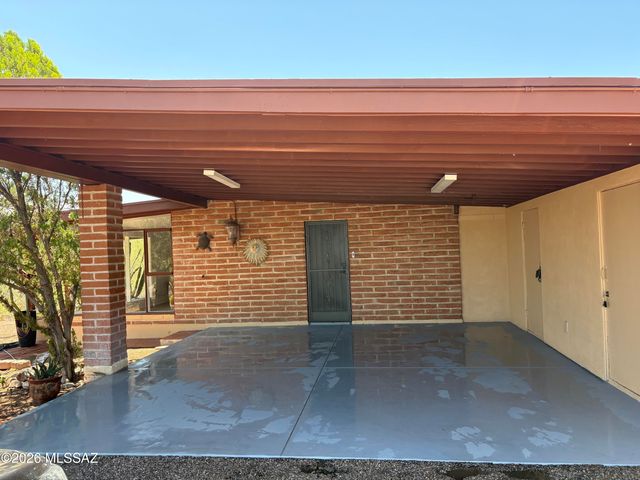1301 N Painted Hills Road, Tucson, AZ 85745