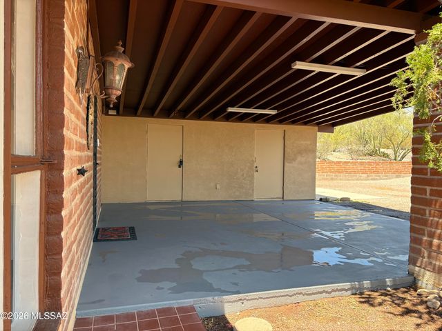 1301 N Painted Hills Road, Tucson, AZ 85745