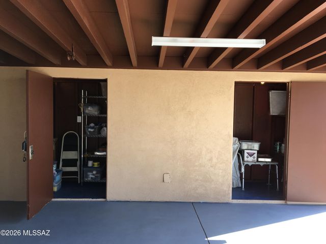1301 N Painted Hills Road, Tucson, AZ 85745