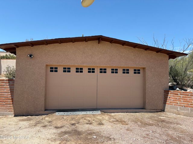1301 N Painted Hills Road, Tucson, AZ 85745