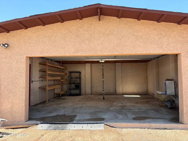 1301 N Painted Hills Road, Tucson, AZ 85745