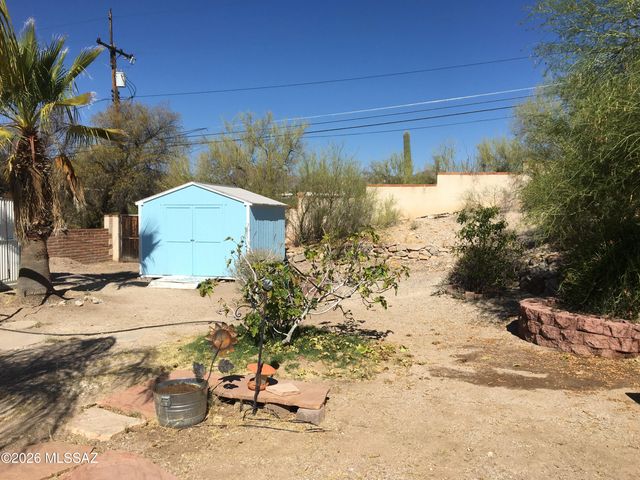 1301 N Painted Hills Road, Tucson, AZ 85745