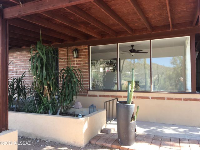 1301 N Painted Hills Road, Tucson, AZ 85745