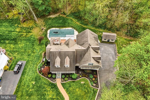 8 CLIFF CT, Sewell, NJ 08080