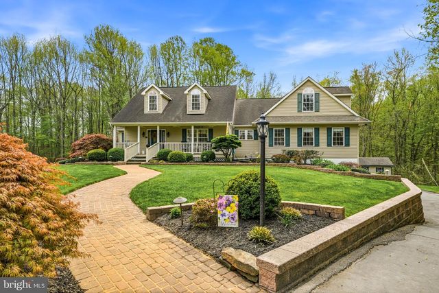 8 CLIFF CT, Sewell, NJ 08080