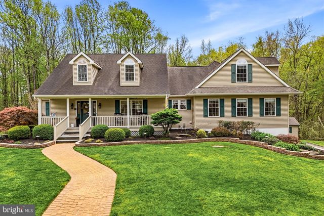 8 CLIFF CT, Sewell, NJ 08080