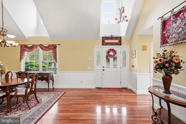 8 CLIFF CT, Sewell, NJ 08080