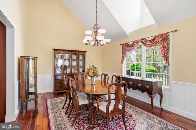 8 CLIFF CT, Sewell, NJ 08080