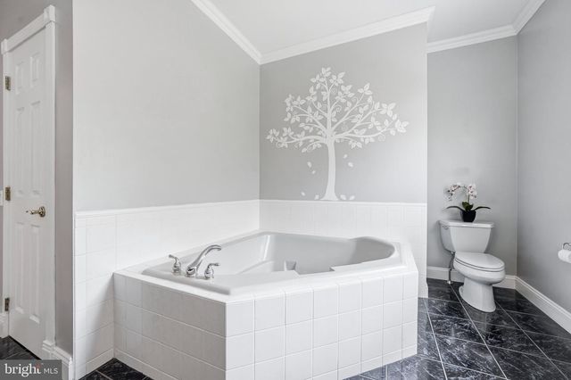 8 CLIFF CT, Sewell, NJ 08080