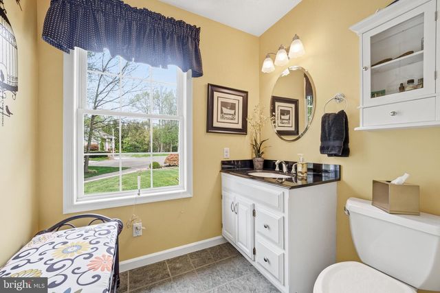 8 CLIFF CT, Sewell, NJ 08080