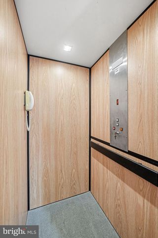 8 CLIFF CT, Sewell, NJ 08080