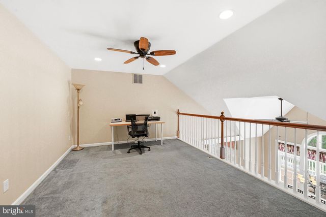 8 CLIFF CT, Sewell, NJ 08080