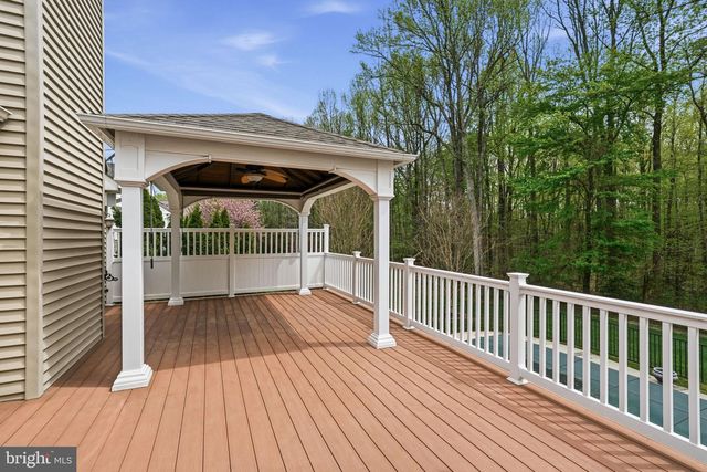 8 CLIFF CT, Sewell, NJ 08080