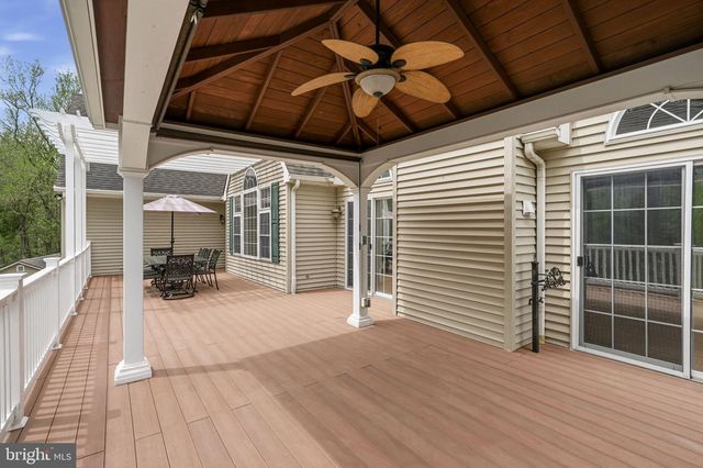 8 CLIFF CT, Sewell, NJ 08080