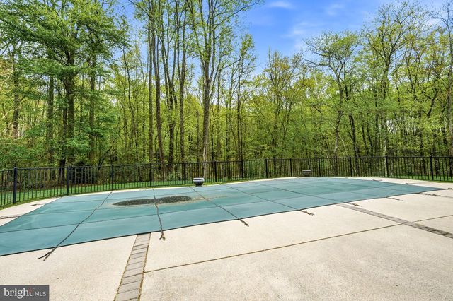 8 CLIFF CT, Sewell, NJ 08080