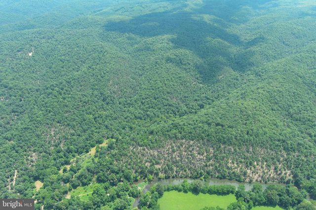 200 AC ON CACAPON RIVER & GW NATIONAL FOREST, Yellow Spring, WV 26865