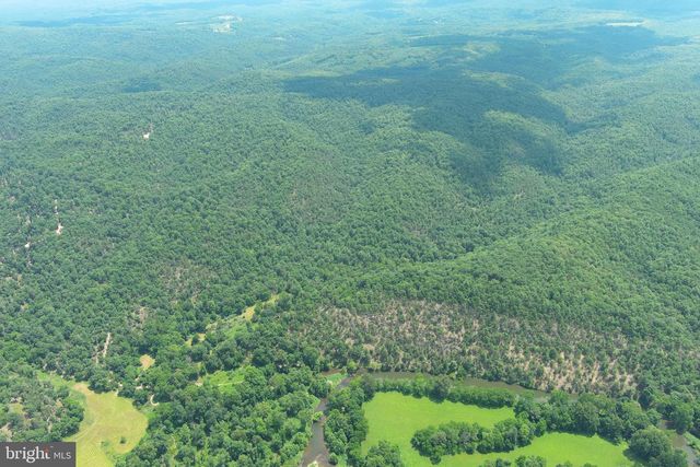 200 AC ON CACAPON RIVER & GW NATIONAL FOREST, Yellow Spring, WV 26865