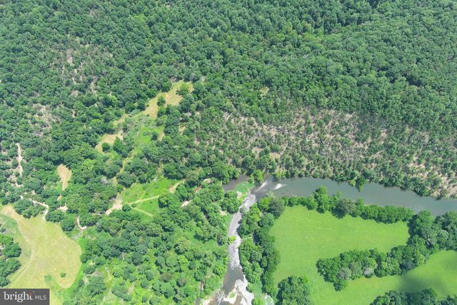 200 AC ON CACAPON RIVER & GW NATIONAL FOREST, Yellow Spring, WV 26865