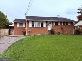 7408 FAIRCHILD DR, Alexandria, VA 22306