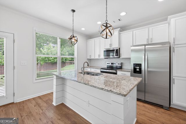 5544 Shallow Branch Drive, Flowery Branch, GA 30542