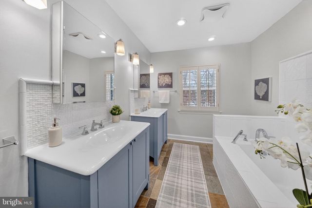 3262 ABERFOYLE PL NW, Washington, DC 20015