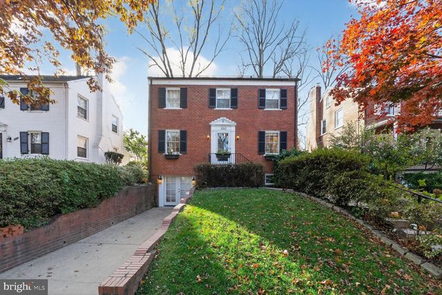 3262 ABERFOYLE PL NW, Washington, DC 20015