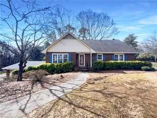 3440 Transou Road, Pfafftown, NC 27040