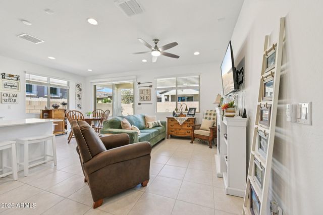 17150 W FALLEN LEAF Lane, Surprise, AZ 85387