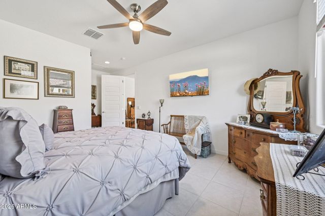 17150 W FALLEN LEAF Lane, Surprise, AZ 85387