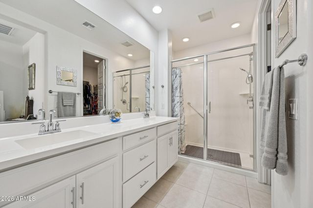 17150 W FALLEN LEAF Lane, Surprise, AZ 85387