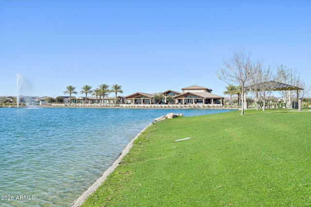 17150 W FALLEN LEAF Lane, Surprise, AZ 85387