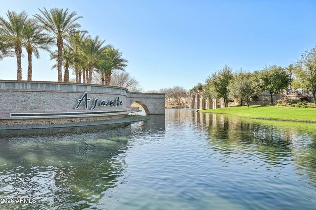 17150 W FALLEN LEAF Lane, Surprise, AZ 85387