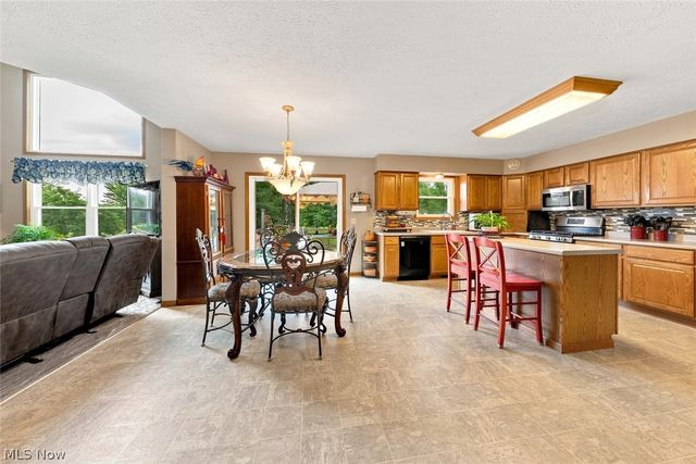 2535 Station Road, Medina, OH 44256