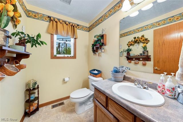 2535 Station Road, Medina, OH 44256
