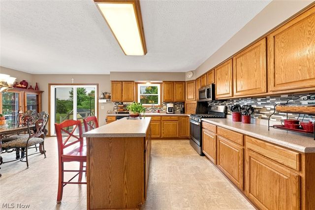 2535 Station Road, Medina, OH 44256