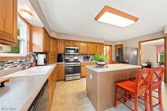 2535 Station Road, Medina, OH 44256