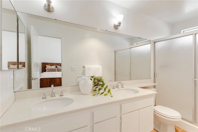 17221 Roscoe Boulevard 2, Northridge, CA 91325