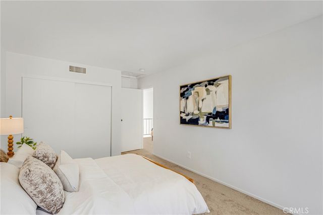 17221 Roscoe Boulevard 2, Northridge, CA 91325