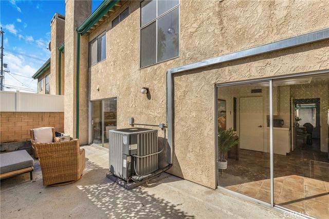 17221 Roscoe Boulevard 2, Northridge, CA 91325