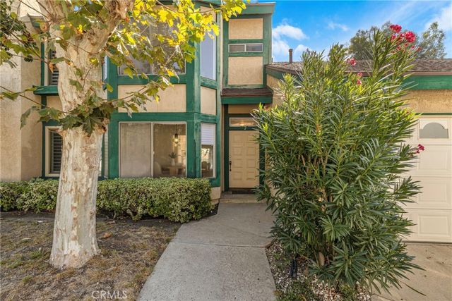 17221 Roscoe Boulevard 2, Northridge, CA 91325